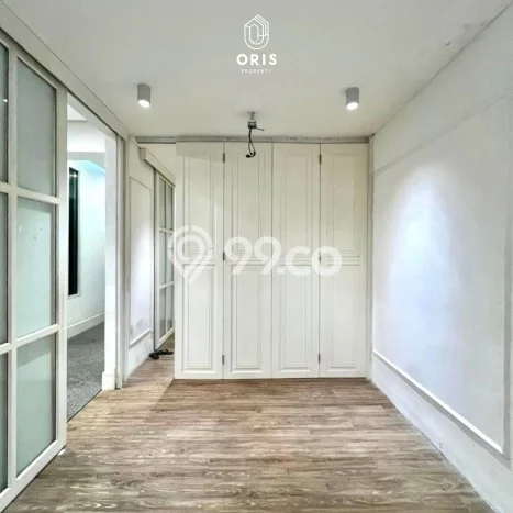 Komersial Dijual di Jakarta Selatan LT 341m2 & LB 550m2 Lokasi Terbaik! Komersial Dijual di Jakarta Selatan LT 341m2 & LB 550m2 Lokasi Terbaik!