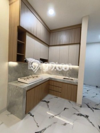 Rumah Elit Modern Tanpa Renovasi di Meruya Jakarta Barat Rumah Elit Modern Tanpa Renovasi di Meruya Jakarta Barat