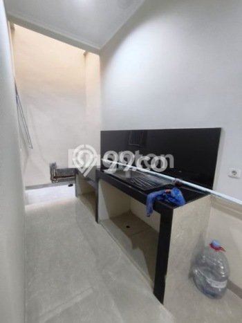 Hunian Mewah LB 180m2 Siap Huni Desain Elegan di Duri Kepa, Jakarta Barat Hunian Mewah LB 180m2 Siap Huni Desain Elegan di Duri Kepa, Jakarta Barat