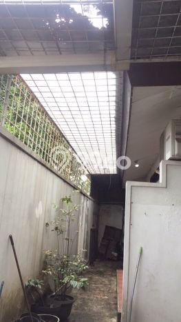 For Sale! Luxury House LT 270m2 Desain Modern di Buah Batu For Sale! Luxury House LT 270m2 Desain Modern di Buah Batu