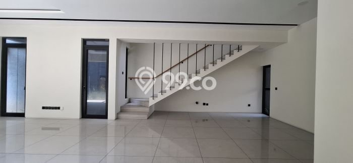 Rumah Elit Modern Tanpa Renovasi di Kota Baru Parahyangan Bandung Rumah Elit Modern Tanpa Renovasi di Kota Baru Parahyangan Bandung