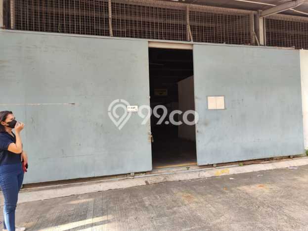 LOKASI STRATEGIS! Gudang Kawasan Kapuk Kamal, Luas 600m², Pusat Komersial, Mainroad LOKASI STRATEGIS! Gudang Kawasan Kapuk Kamal, Luas 600m², Pusat Komersial, Mainroad