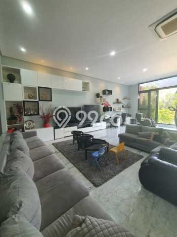 Dijual Rumah Luas Elegan Dengan View Eksklusif di Pantai Indah Kapuk, Jakarta Utara Dijual Rumah Luas Elegan Dengan View Eksklusif di Pantai Indah Kapuk, Jakarta Utara