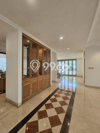 Rumah Luxury Modern Tanpa Renovasi di Pejaten Jakarta Selatan Rumah Luxury Modern Tanpa Renovasi di Pejaten Jakarta Selatan