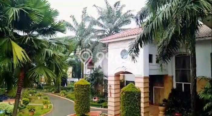 Rumah Elit LB 1400m2 Siap Huni Desain Elegan di Cikeas, Bogor Rumah Elit LB 1400m2 Siap Huni Desain Elegan di Cikeas, Bogor