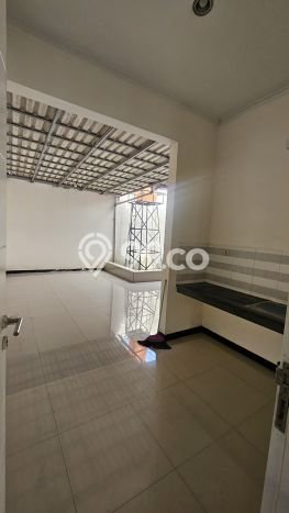 GOOD DEAL! Rumah di Taman Kopo Indah, 1 KM, Siap Huni, LT 102m² LB 80m² GOOD DEAL! Rumah di Taman Kopo Indah, 1 KM, Siap Huni, LT 102m² LB 80m²