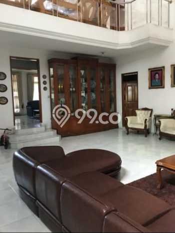 Siap Huni Rumah Mewah 5 Kamar di Lengkong Dekat ke Mana Pun Siap Huni Rumah Mewah 5 Kamar di Lengkong Dekat ke Mana Pun