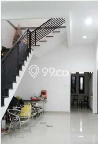 Hot Offer Hunian Mewah Ideal dan Luas di Taman Holis Indah, Bandung Hot Offer Hunian Mewah Ideal dan Luas di Taman Holis Indah, Bandung