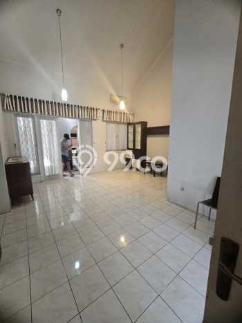 Hunian Cantik Modern Lb 100m2 di Kota Baru Parahyangan, Bandung Hunian Cantik Modern Lb 100m2 di Kota Baru Parahyangan, Bandung