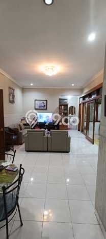 Ready to Use! Premium House LT 200m2 Desain Modern di Singgasana Ready to Use! Premium House LT 200m2 Desain Modern di Singgasana