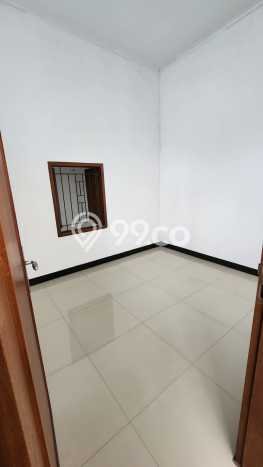 Dijual Murah Rumah dengan 4 Kamar Tidur dan 3 Kamar Mandi di Kawasan Pasteur, Bandung Dijual Murah Rumah dengan 4 Kamar Tidur dan 3 Kamar Mandi di Kawasan Pasteur, Bandung