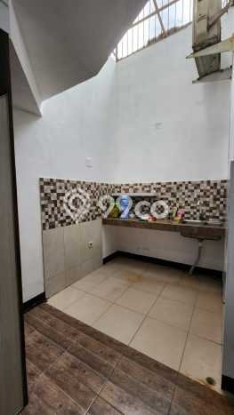 Dijual Murah Rumah dengan 4 Kamar Tidur dan 3 Kamar Mandi di Kawasan Pasteur, Bandung Dijual Murah Rumah dengan 4 Kamar Tidur dan 3 Kamar Mandi di Kawasan Pasteur, Bandung