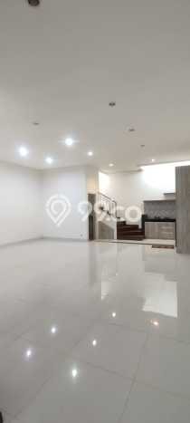 Jual Rumah Bagus Siap Huni LB 175m2 di Taman Kopo Indah, Bandung Jual Rumah Bagus Siap Huni LB 175m2 di Taman Kopo Indah, Bandung