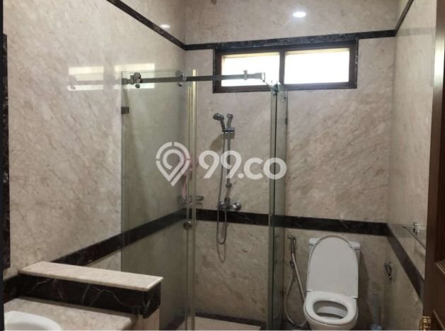Rumah Eksklusif Dijual LT 897m2 di Batununggal, Bandung Rumah Eksklusif Dijual LT 897m2 di Batununggal, Bandung