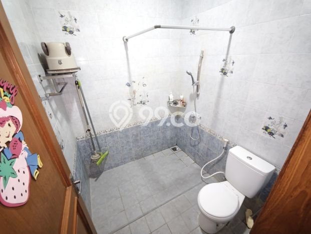 Rumah 3 KT 2 KM Luas Tanah 510m2m², Luas Bangunan 510m2m² di Mekar Wangi, Bandung Rumah 3 KT 2 KM Luas Tanah 510m2m², Luas Bangunan 510m2m² di Mekar Wangi, Bandung