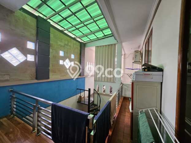 Hunian Elit LB 350m2 Siap Huni Desain Elegan di Buah Batu, Bandung Hunian Elit LB 350m2 Siap Huni Desain Elegan di Buah Batu, Bandung