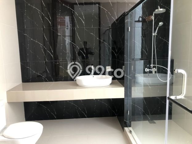 Jual Rumah Luas Elegan Dengan View Cantik di Setiabudi, Bandung Jual Rumah Luas Elegan Dengan View Cantik di Setiabudi, Bandung