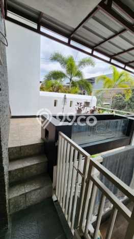 Dijual Murah Rumah dengan 4 Kamar Tidur dan 3 Kamar Mandi di Kawasan Pasteur, Bandung Dijual Murah Rumah dengan 4 Kamar Tidur dan 3 Kamar Mandi di Kawasan Pasteur, Bandung