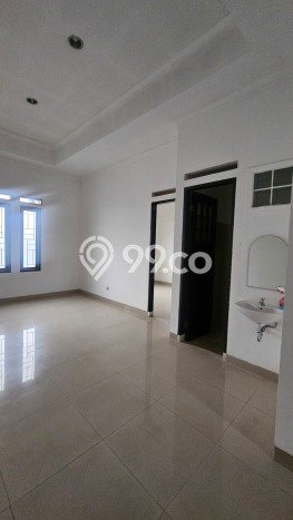 Rumah di Taman Kopo Indah, 2 KM, Lingkungan Potensial Rumah di Taman Kopo Indah, 2 KM, Lingkungan Potensial