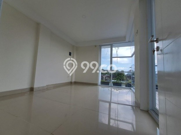Rumah 2,5 Lantai Mewah Ada Private Pool Dekat Balai Kota Jogja Rumah 2,5 Lantai Mewah Ada Private Pool Dekat Balai Kota Jogja