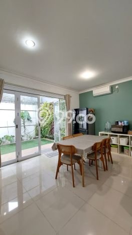 Rumah Luxury Modern Tanpa Renovasi di Gading Serpong Tangerang Rumah Luxury Modern Tanpa Renovasi di Gading Serpong Tangerang
