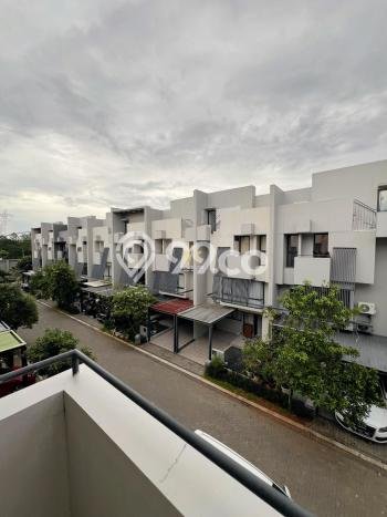 Rumah Luas Asri 3 KT Siap Huni di BSD Tangerang Rumah Luas Asri 3 KT Siap Huni di BSD Tangerang