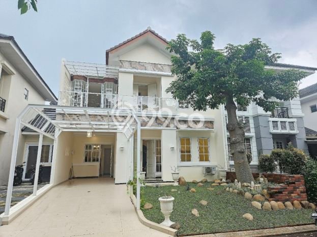 Rumah Lingkungan Asri di BSD The Green, Tangerang, Luas 144m² Bangunan 210m² Rumah Lingkungan Asri di BSD The Green, Tangerang, Luas 144m² Bangunan 210m²