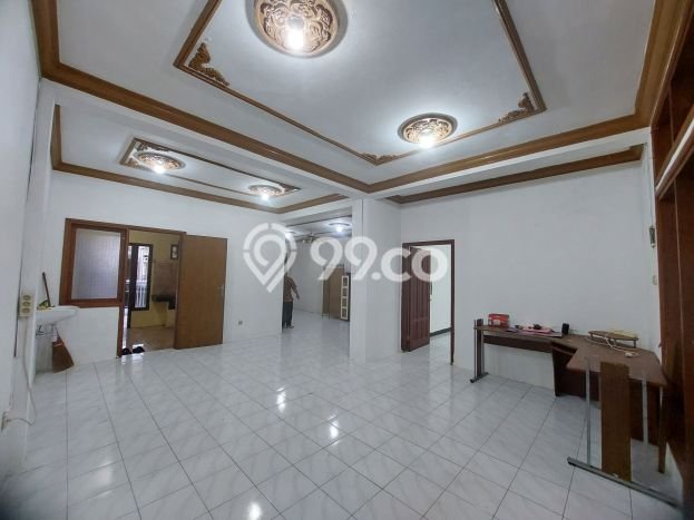 DISEWAKAN RUMAH TINGGAL 2 1/2 LANTAI, SIAP HUNI, COCOK UNTUK MESS / KANTOR TAMANSARI BUKIT MUTIARA BALIKPAPAN / WIKA DISEWAKAN RUMAH TINGGAL 2 1/2 LANTAI, SIAP HUNI, COCOK UNTUK MESS / KANTOR TAMANSARI BUKIT MUTIARA BALIKPAPAN / WIKA