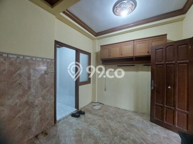 DISEWAKAN RUMAH TINGGAL 2 1/2 LANTAI, SIAP HUNI, COCOK UNTUK MESS / KANTOR TAMANSARI BUKIT MUTIARA BALIKPAPAN / WIKA DISEWAKAN RUMAH TINGGAL 2 1/2 LANTAI, SIAP HUNI, COCOK UNTUK MESS / KANTOR TAMANSARI BUKIT MUTIARA BALIKPAPAN / WIKA