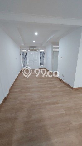 Rumah Modern di BSD, Tangerang, Luas 112m² Bangunan 70m² Rumah Modern di BSD, Tangerang, Luas 112m² Bangunan 70m²