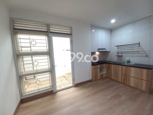 Rumah Modern di BSD, Tangerang, Luas 112m² Bangunan 70m² Rumah Modern di BSD, Tangerang, Luas 112m² Bangunan 70m²