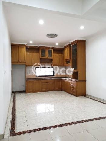 Hot Offer Hunian Premium Ideal dan Luas di Serpong Utara, Tangerang Selatan Hot Offer Hunian Premium Ideal dan Luas di Serpong Utara, Tangerang Selatan