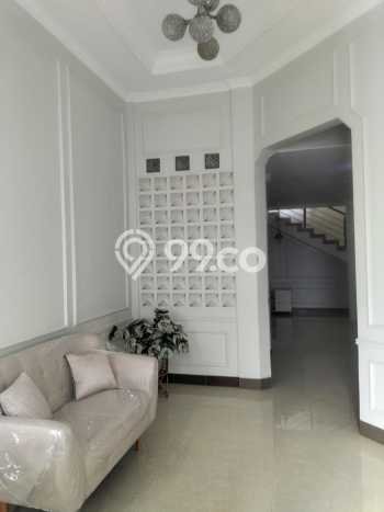 Jual Rumah Eksklusif 4 KT di BSD Griya Loka, Tangerang Jual Rumah Eksklusif 4 KT di BSD Griya Loka, Tangerang