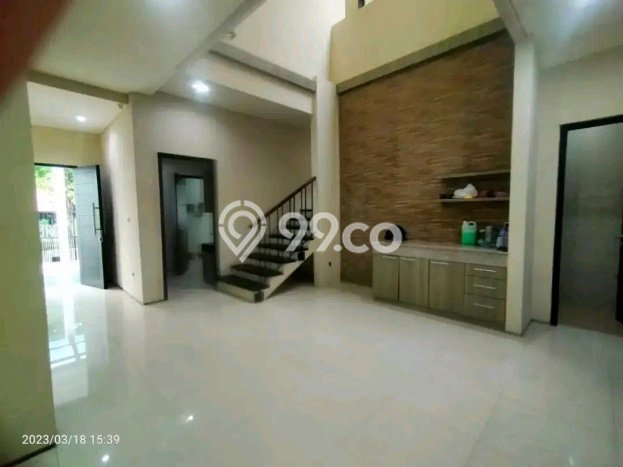 Siap Huni Rumah Mewah 5 Kamar di Tenggilis Mejoyo Dekat ke Mana Saja Siap Huni Rumah Mewah 5 Kamar di Tenggilis Mejoyo Dekat ke Mana Saja