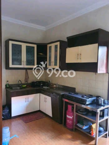 Dijual Rumah Premium dengan Fasilitas Sekitar Lengkap di Wonocolo, Surabaya Dijual Rumah Premium dengan Fasilitas Sekitar Lengkap di Wonocolo, Surabaya