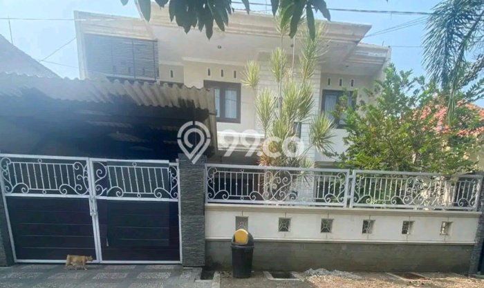 Dijual Rumah Premium dengan Fasilitas Sekitar Lengkap di Wonocolo, Surabaya Dijual Rumah Premium dengan Fasilitas Sekitar Lengkap di Wonocolo, Surabaya