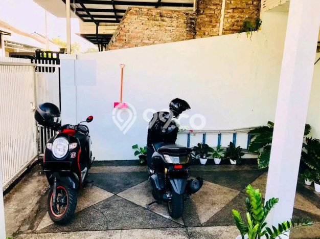 Hunian Nyaman Asri 2 KT Siap Huni di Gununganyar Surabaya Hunian Nyaman Asri 2 KT Siap Huni di Gununganyar Surabaya