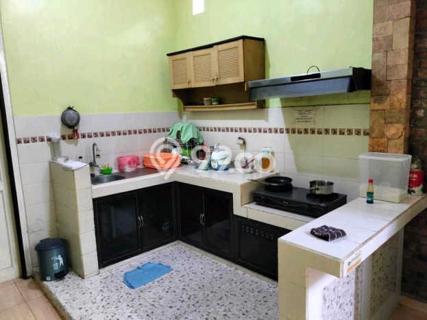 Rumah sewa siap pakai 3 Kamar Tidur di Gununganyar, Surabaya Rumah sewa siap pakai 3 Kamar Tidur di Gununganyar, Surabaya