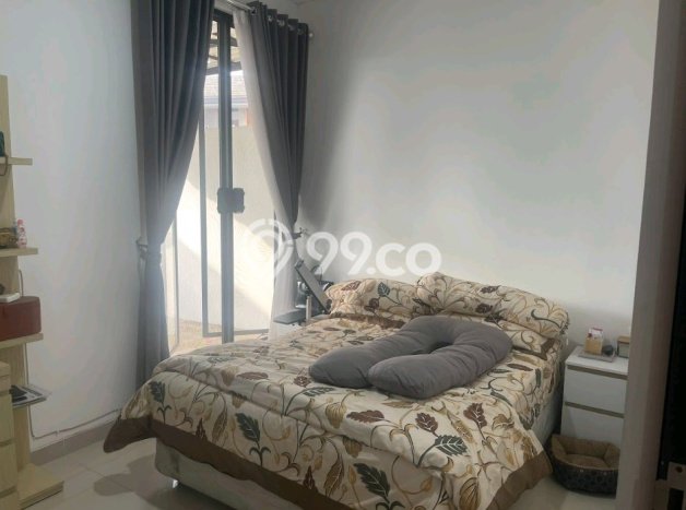 Dijual Rumah Premium dengan Fasilitas Sekitar Komplit di Tenggilis Mejoyo, Surabaya Dijual Rumah Premium dengan Fasilitas Sekitar Komplit di Tenggilis Mejoyo, Surabaya
