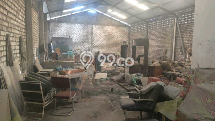 Gudang Bagus Dijual LB 400m2 Lokasi Strategis Surabaya Area Cocok untuk Berbisnis Gudang Bagus Dijual LB 400m2 Lokasi Strategis Surabaya Area Cocok untuk Berbisnis