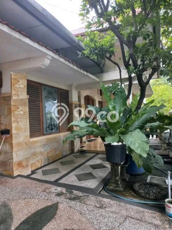 Hunian Super Mewah dengan Akses Paling Strategis di Medokan Ayu, Surabaya Hunian Super Mewah dengan Akses Paling Strategis di Medokan Ayu, Surabaya