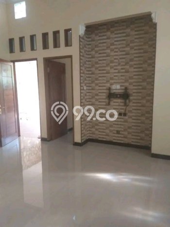 Dijual Cepat Rumah Favorit Siap Huni LB 150m2 di Rungkut, Surabaya Dijual Cepat Rumah Favorit Siap Huni LB 150m2 di Rungkut, Surabaya