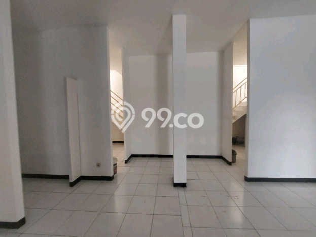 Ruko Dijual di Surabaya LT 106m2 & LB 212m2 Lokasi Terbaik! Ruko Dijual di Surabaya LT 106m2 & LB 212m2 Lokasi Terbaik!