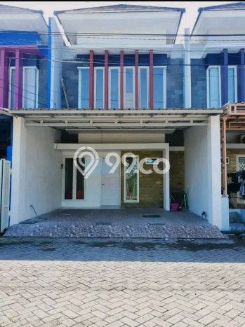 For Sale Rumah 3 Kamar Lokasi Strategis Nyaman dan Strategis di Rungkut For Sale Rumah 3 Kamar Lokasi Strategis Nyaman dan Strategis di Rungkut