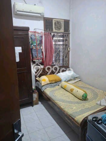 Rumah Elit Modern Tanpa Renovasi di Medokan Ayu Surabaya Rumah Elit Modern Tanpa Renovasi di Medokan Ayu Surabaya
