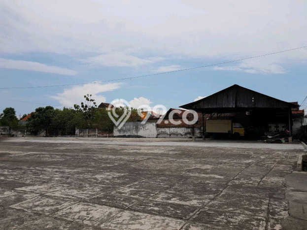 Unit Gudang Dijual di Sedati Sidoarjo Luas Bangunan 736m2 Unit Gudang Dijual di Sedati Sidoarjo Luas Bangunan 736m2