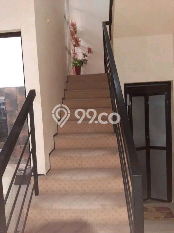 Jual Rumah Mewah Megah Dengan View Cantik di Nginden, Surabaya Jual Rumah Mewah Megah Dengan View Cantik di Nginden, Surabaya