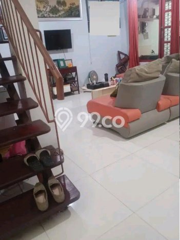 Rumah Luas Asri 5 KT Siap Huni di Gununganyar Surabaya Rumah Luas Asri 5 KT Siap Huni di Gununganyar Surabaya