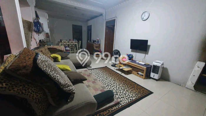 Rumah Modern Cantik 5 Kamar Siap Huni di Tenggilis Mejoyo Rumah Modern Cantik 5 Kamar Siap Huni di Tenggilis Mejoyo
