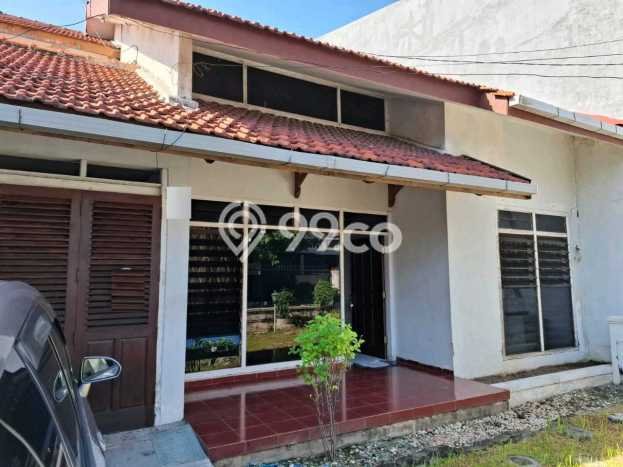 Hunian Cantik Minimalis Lb 200m2 di Tenggilis Mejoyo, Surabaya Hunian Cantik Minimalis Lb 200m2 di Tenggilis Mejoyo, Surabaya